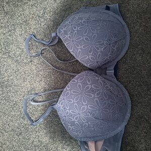 Victoria's Secret Lavender Lace Bra